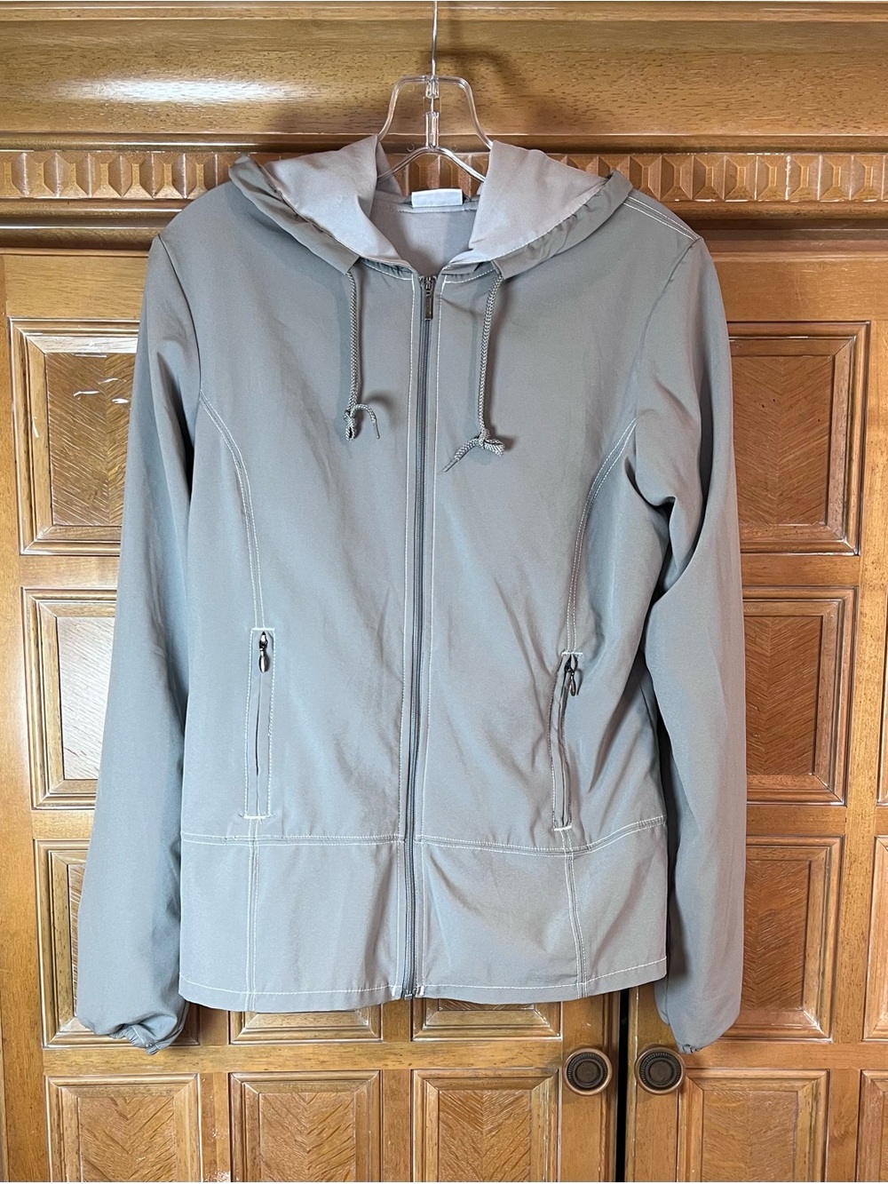 White Sierra Medium Gray Softshell Hooded Jacket Full Zip Stretch Outdoor Coat